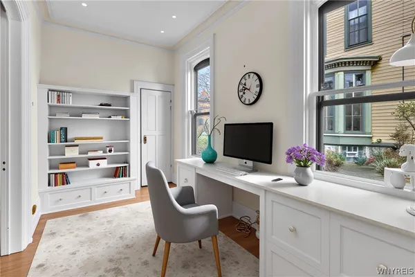 $489,900 | 41 Irving Place, Buffalo, NY 14201