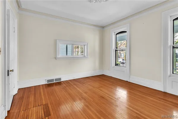 $489,900 | 41 Irving Place, Buffalo, NY 14201