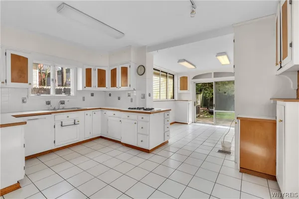 $489,900 | 41 Irving Place, Buffalo, NY 14201