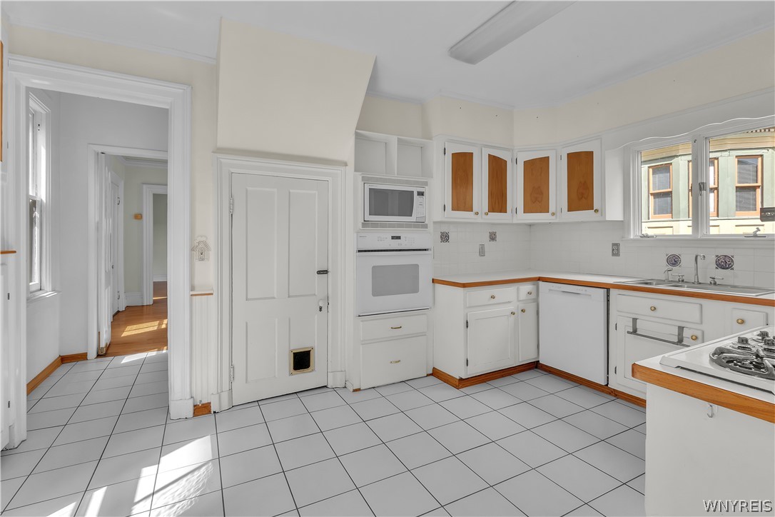 41 Irving Place Buffalo, NY 14201 - Photo 21 of 49 41 Irving -Kitchen 3