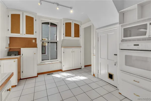 $489,900 | 41 Irving Place, Buffalo, NY 14201