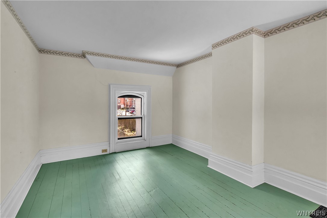 41 Irving Place Buffalo, NY 14201 - Photo 32 of 49 41 Irving -2nd Bedroom 1