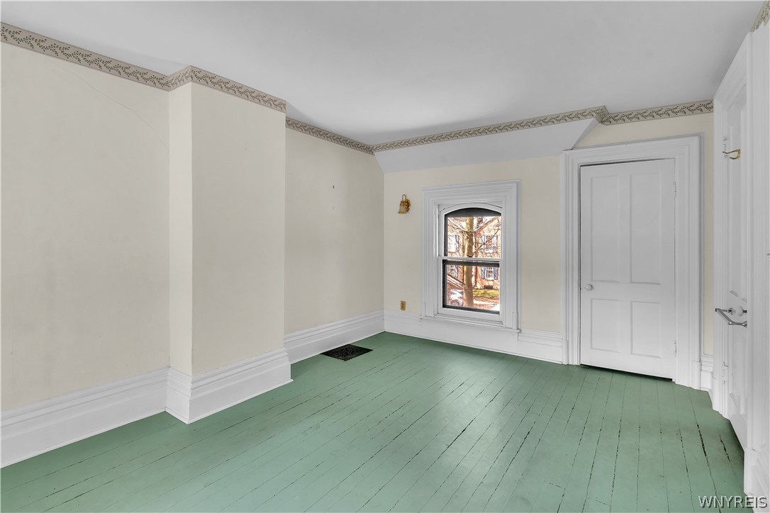 41 Irving Place Buffalo, NY 14201 - Photo 33 of 49 41 Irving -2nd Bedroom 2