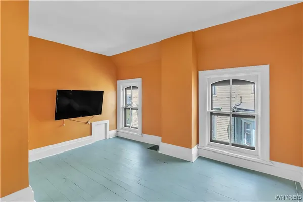 $489,900 | 41 Irving Place, Buffalo, NY 14201