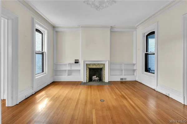 $489,900 | 41 Irving Place, Buffalo, NY 14201