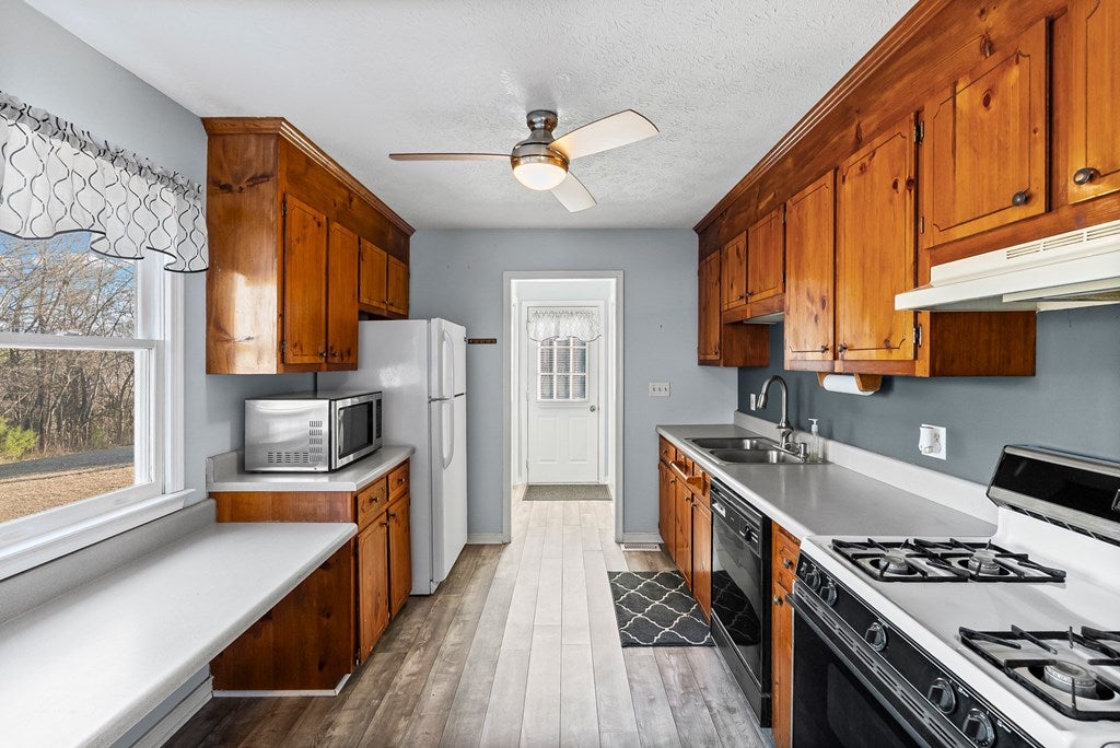 441 West Courthouse Road Crewe, VA 23930 - Photo 4 of 36 Gallery Image 4
