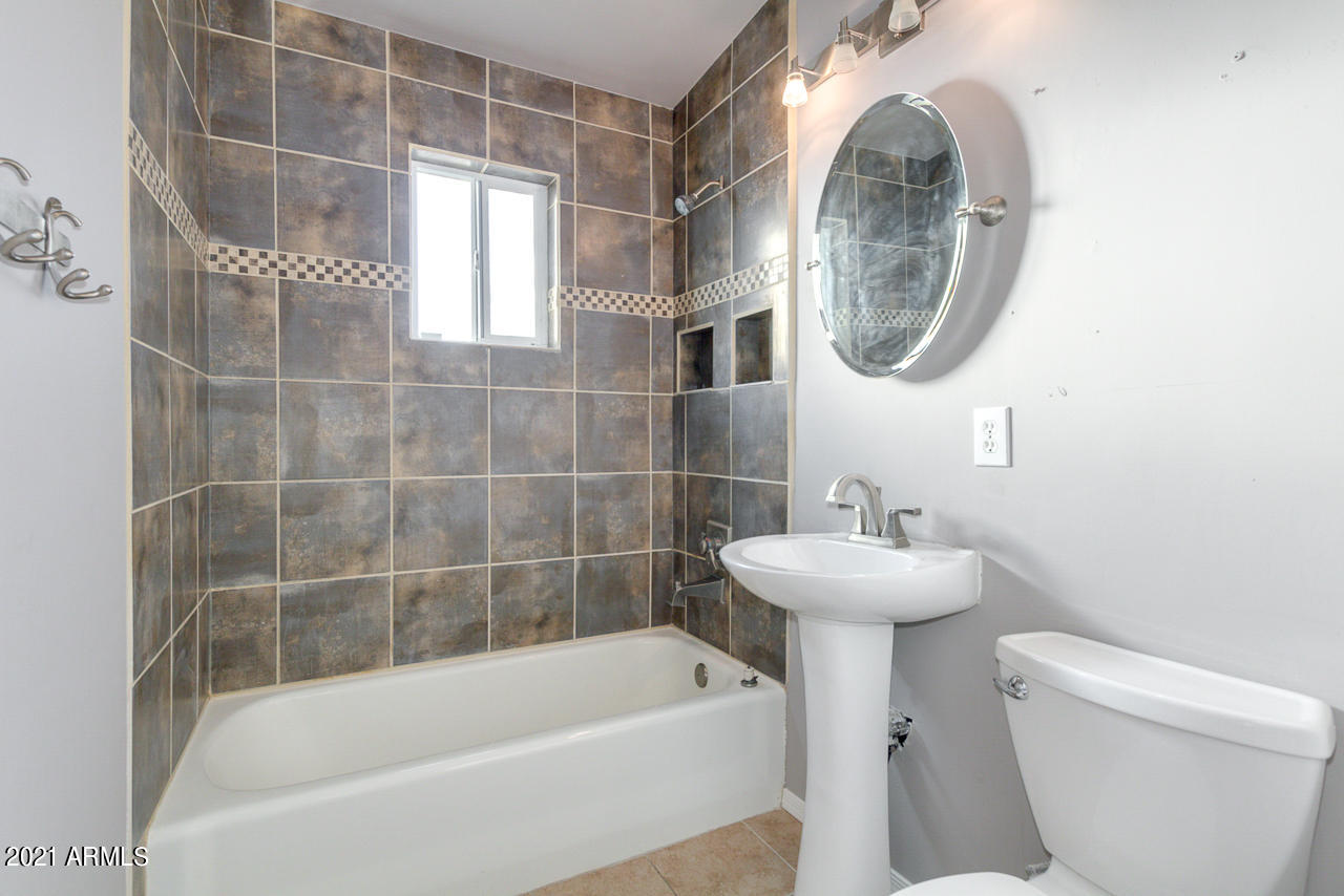 414 South Robert Road Tempe, AZ 85281 - Photo 18 of 28 18-robert