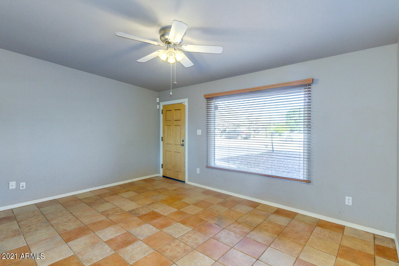 414 South Robert Road Tempe, AZ 85281 - Photo 7 of 28 07-robert
