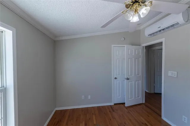 $1,375 | 121 Windy Creek Court, Springtown, TX 76082