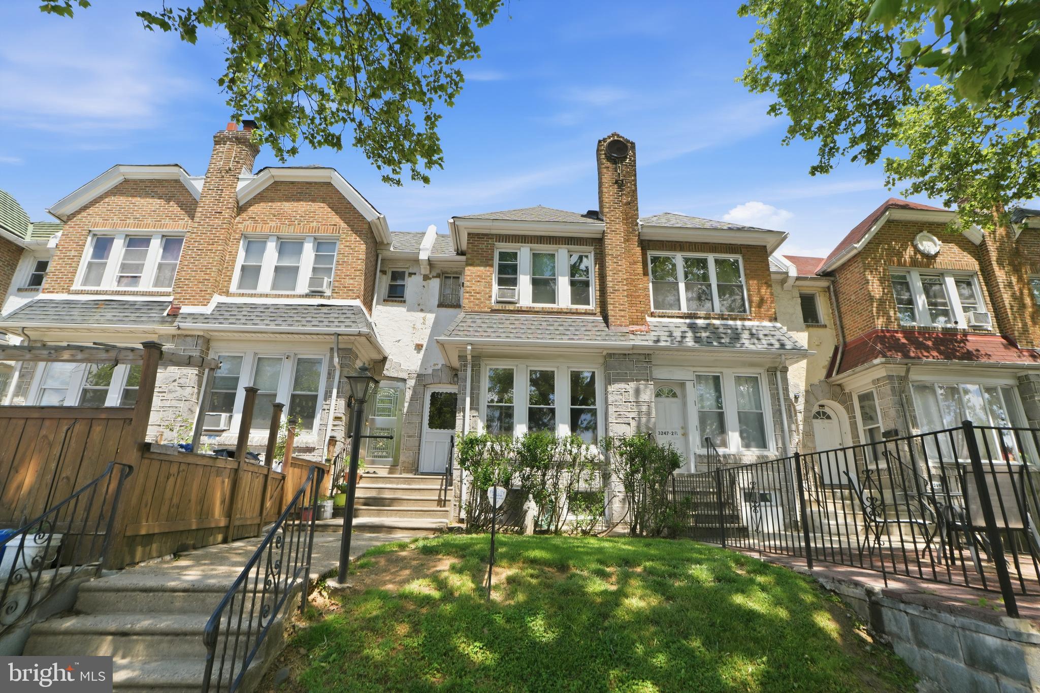 3245 Cottman Avenue Philadelphia, PA 19149 - Photo 1 of 22