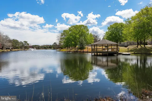 $297,900 | 1015 Aberdeen Drive, Unit A, Lakewood, NJ 08701