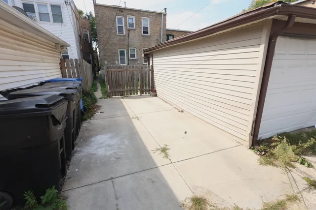 a view of a house with a garage