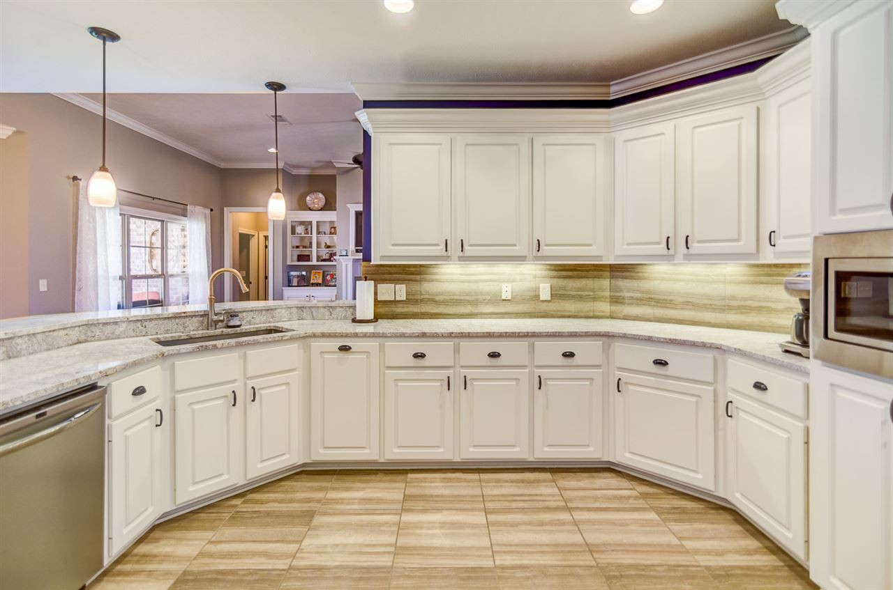 107 Arbor Ridge Clinton, MS 39056 - Photo 10 of 39 Photo 10