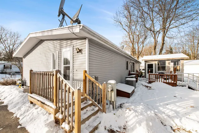 $189,900 | N1796 South N3 Drive, Menominee, MI 49858