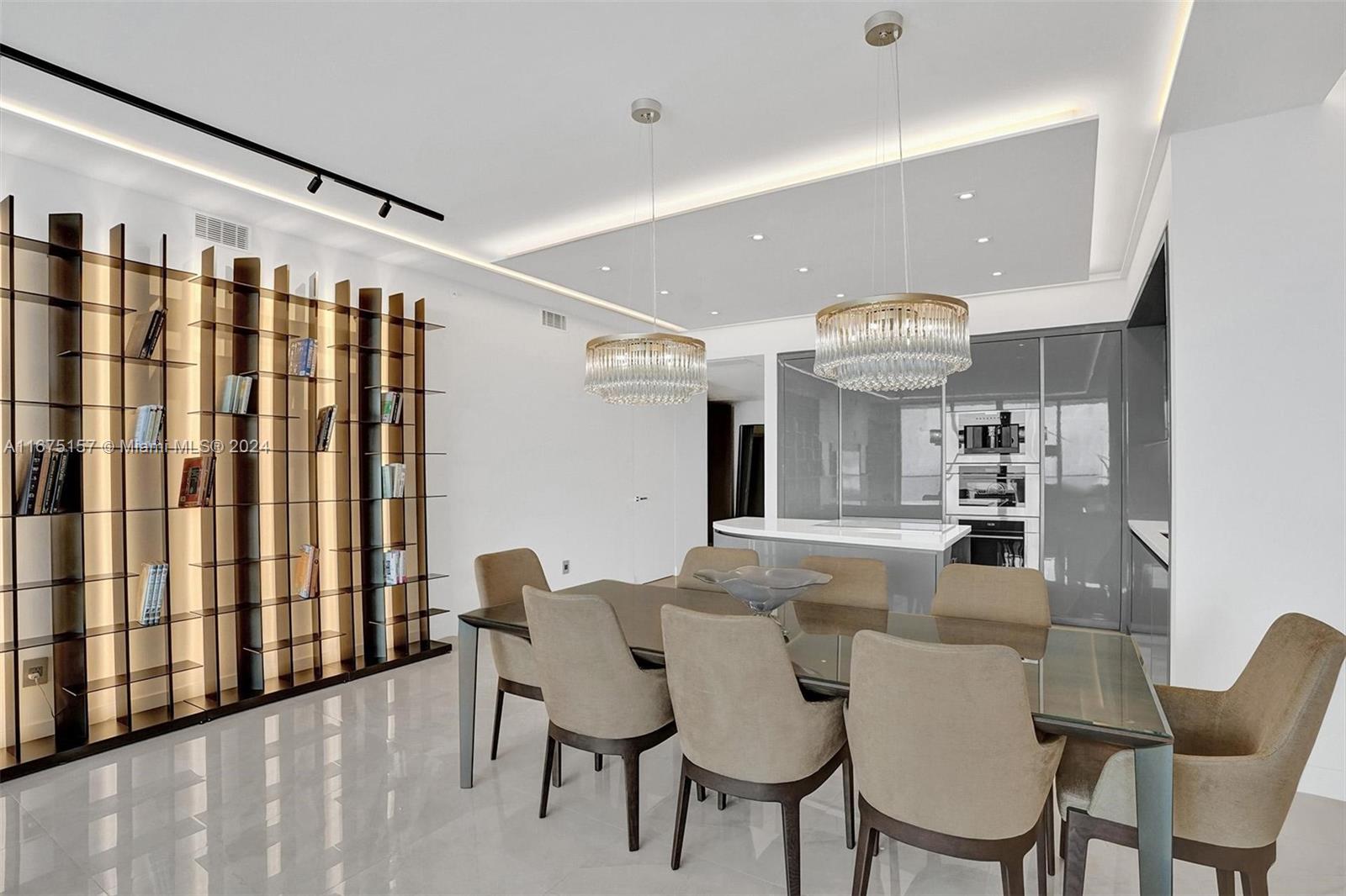 18975 Collins Avenue, Unit 2001 Sunny Isles Beach, FL 33160 - Photo 20 of 86 DINING AREA