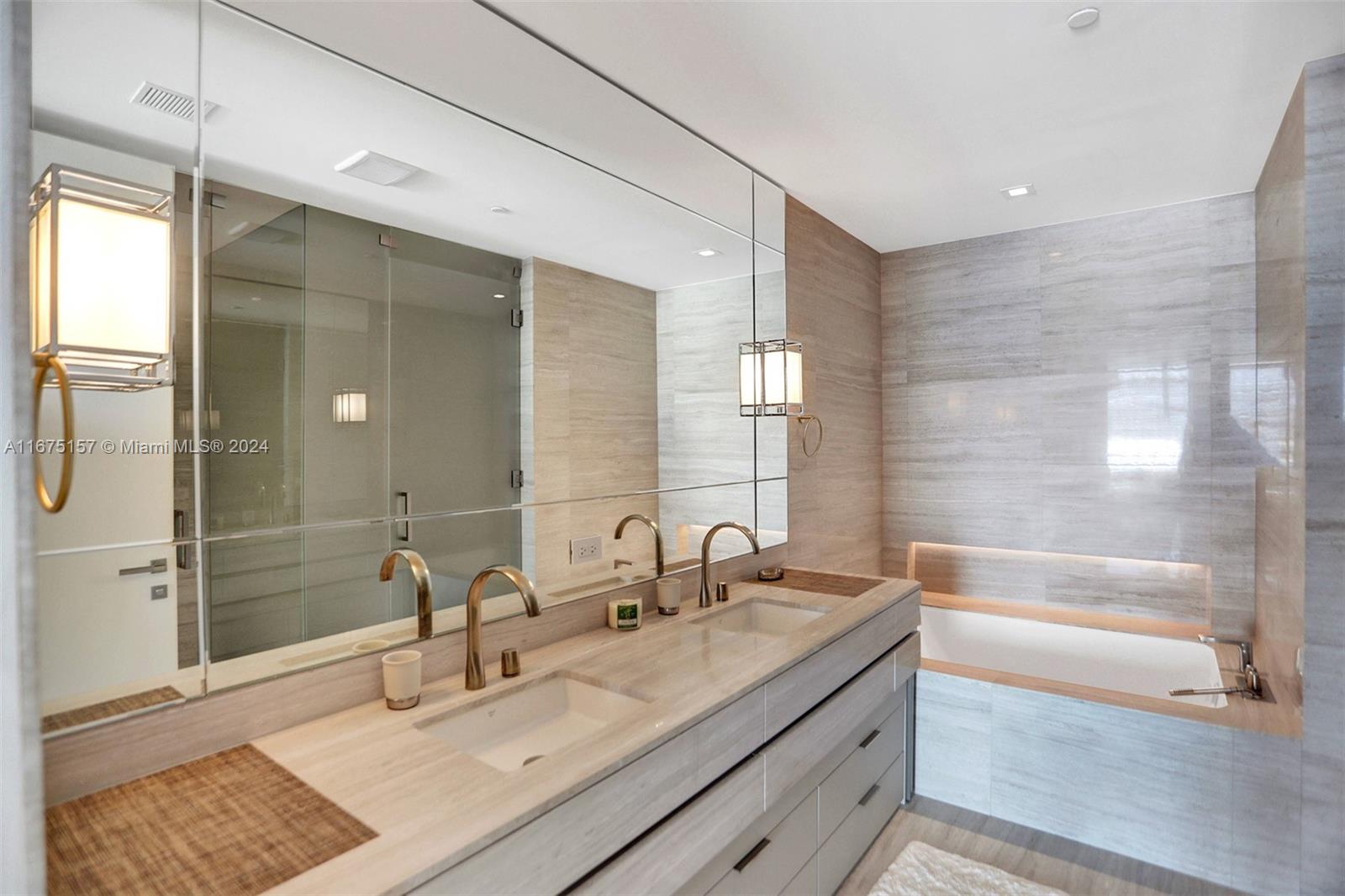 18975 Collins Avenue, Unit 2001 Sunny Isles Beach, FL 33160 - Photo 26 of 86 MASTER'S BATHROOM