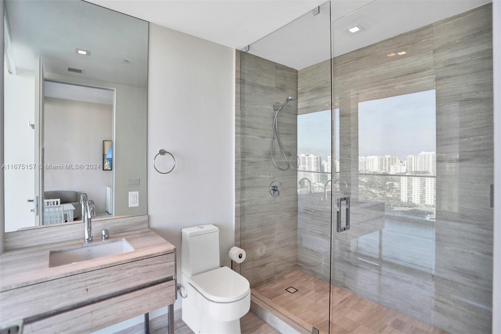 18975 Collins Avenue, Unit 2001 Sunny Isles Beach, FL 33160 - Photo 42 of 86 THIRD BATHROOM
