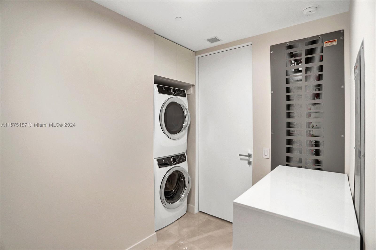 18975 Collins Avenue, Unit 2001 Sunny Isles Beach, FL 33160 - Photo 63 of 86 SERVICE QUATER