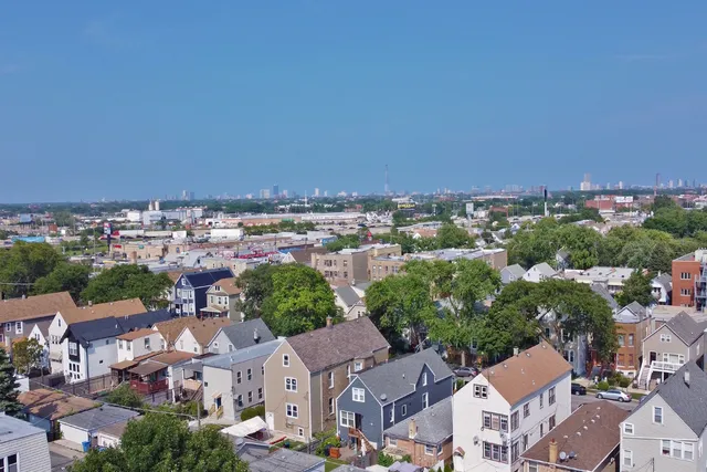 $539,900 | 3100 North St Louis Avenue, Chicago, IL 60618