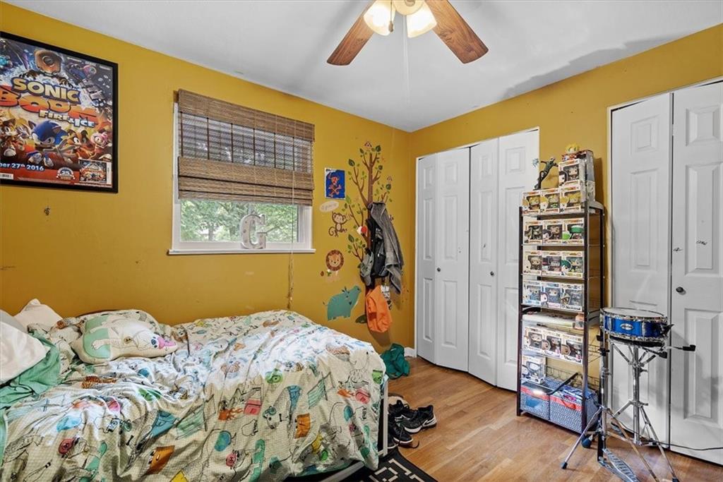 108 South Jamestown Road Coraopolis, PA 15108 - Photo 18 of 25 a bedroom with a bed and a window