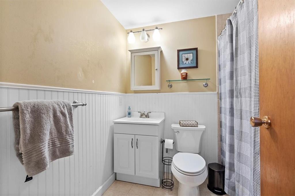 108 South Jamestown Road Coraopolis, PA 15108 - Photo 19 of 25 a bathroom with a toilet sink and mirror