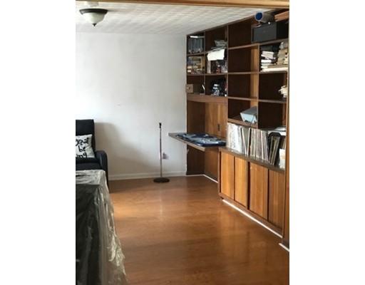 37 Devine Road Randolph, MA 02368 - Photo 12 of 17