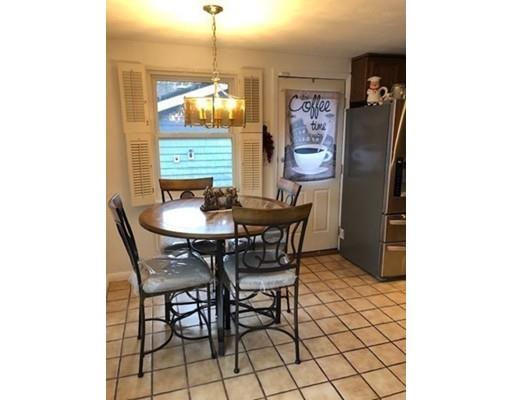 37 Devine Road Randolph, MA 02368 - Photo 5 of 17