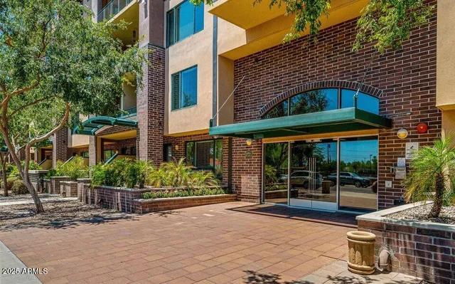 $419,000 | 16 West Encanto Boulevard, Unit 616, Phoenix, AZ 85003