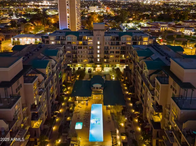 $419,000 | 16 West Encanto Boulevard, Unit 616, Phoenix, AZ 85003