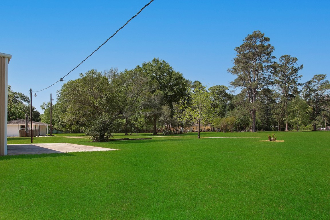 1231 Pruitt Road Spring, TX 77380 - Photo 6 of 37 a view of a golf course