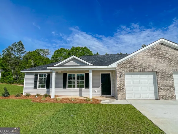 $1,625 | 105 Callaway Crescent, Statesboro, GA 30458