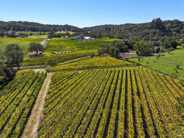 $1,599,000 | 2060 Hagen Road, Napa, CA 94558