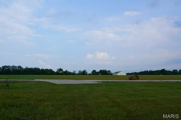 $59,000 | 0 Lot Place, Perry, MO 63462
