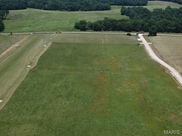 $59,000 | 0 Lot Place, Perry, MO 63462