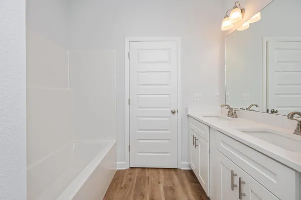 $244,900 | 742 East Chestnut Avenue, Crestview, FL 32539