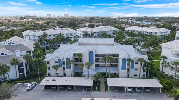 $675,000 | 235 Bay Colony Drive North, Juno Beach, FL 33408