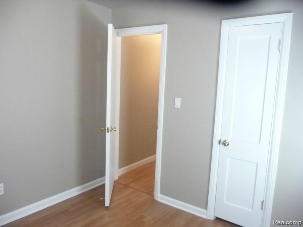 26512 Lenox Avenue Madison Heights, MI 48071 - Photo 4 of 15