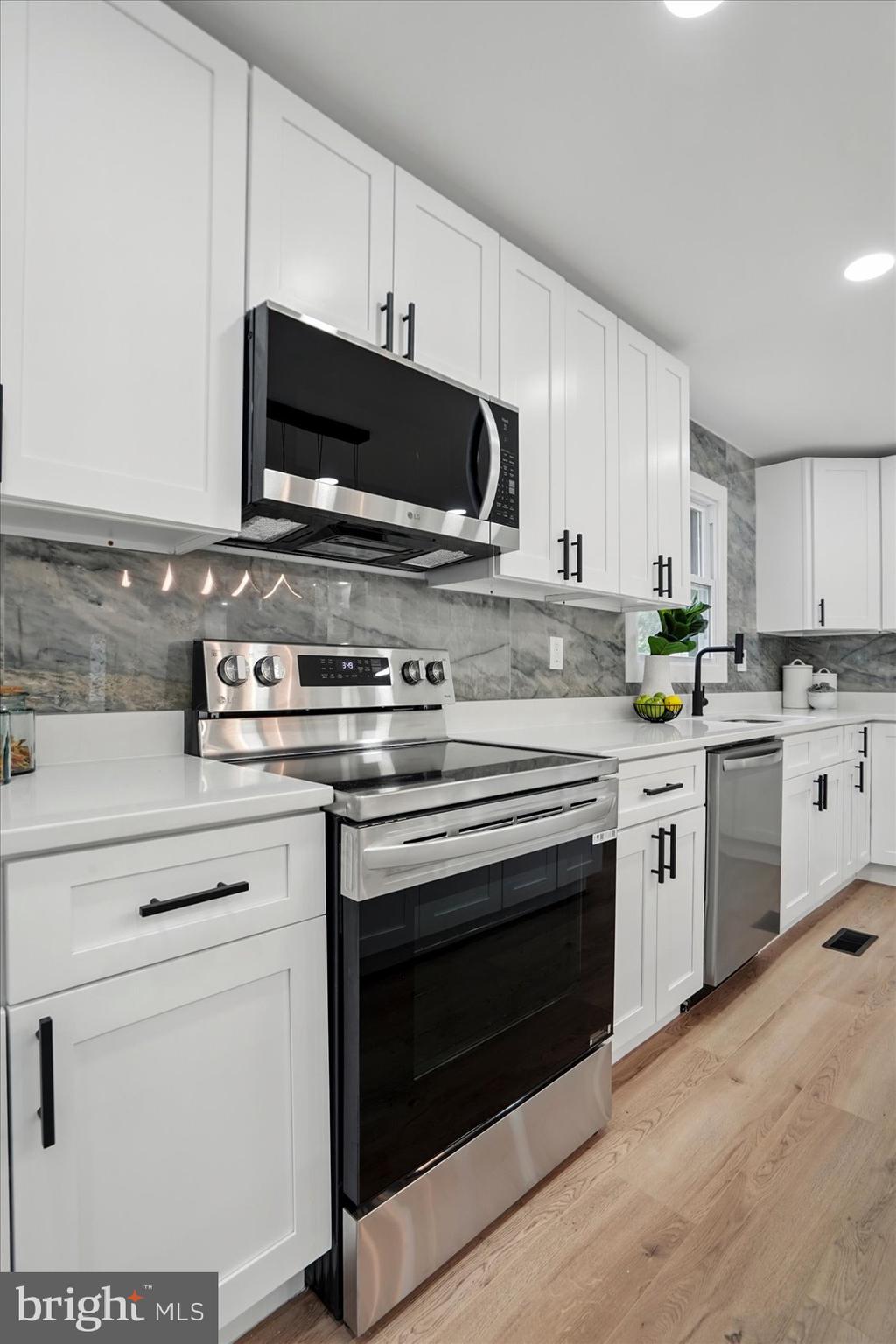 8224 Old Mill Road Pasadena, MD 21122 - Photo 13 of 46