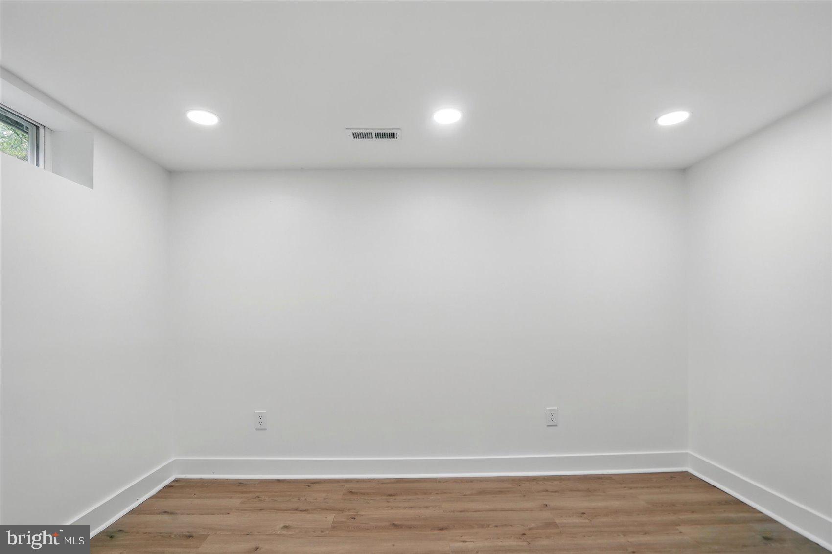 8224 Old Mill Road Pasadena, MD 21122 - Photo 30 of 46