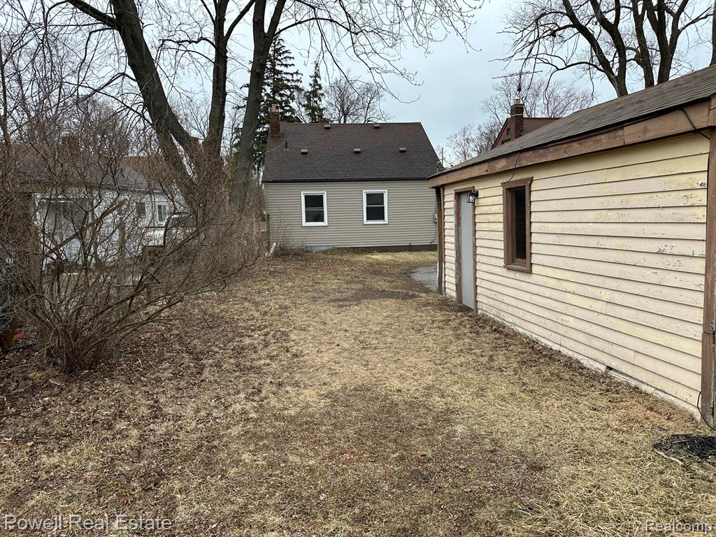 1105 Dover Road Pontiac, MI 48341 - Photo 6 of 24
