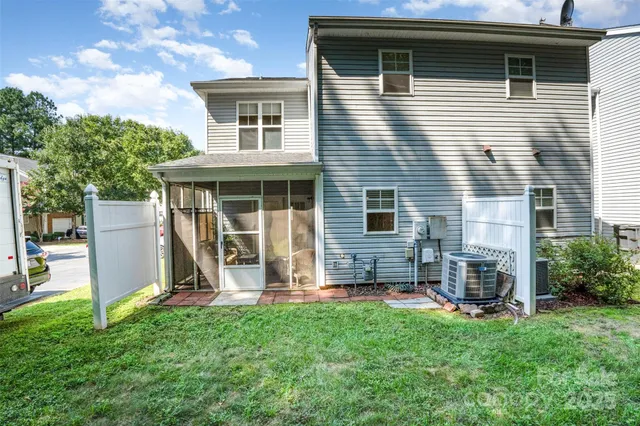 $339,900 | 16659 Commons Creek Drive, Charlotte, NC 28277