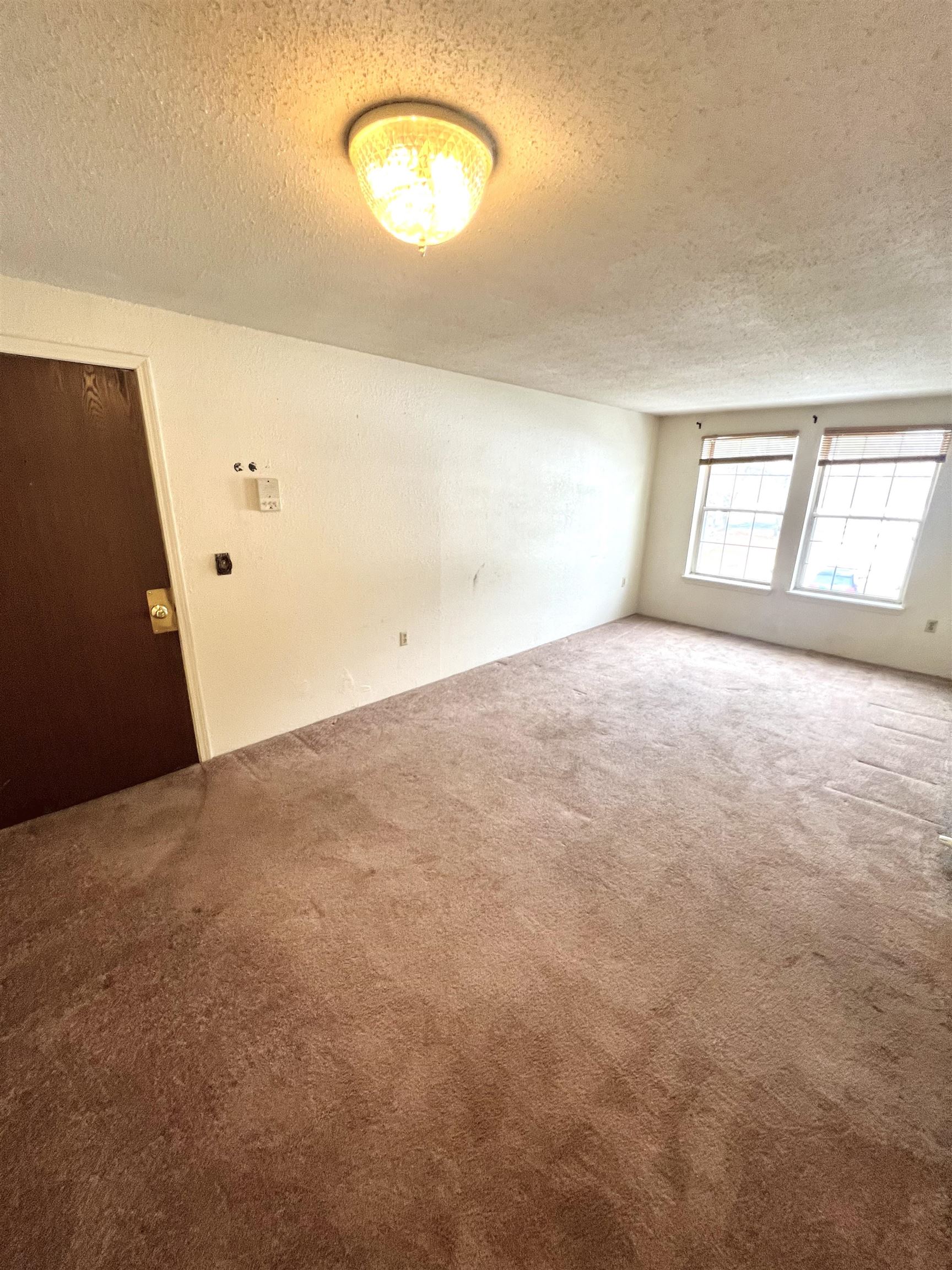 20 Wolf Road, Unit C57 Lebanon, NH 03766 - Photo 2 of 8
