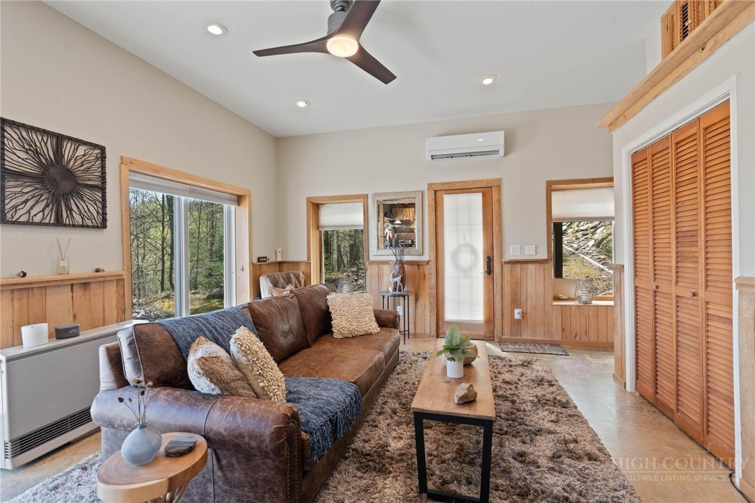 3086 Summit Road Purlear, NC 28665 - Photo 6 of 31