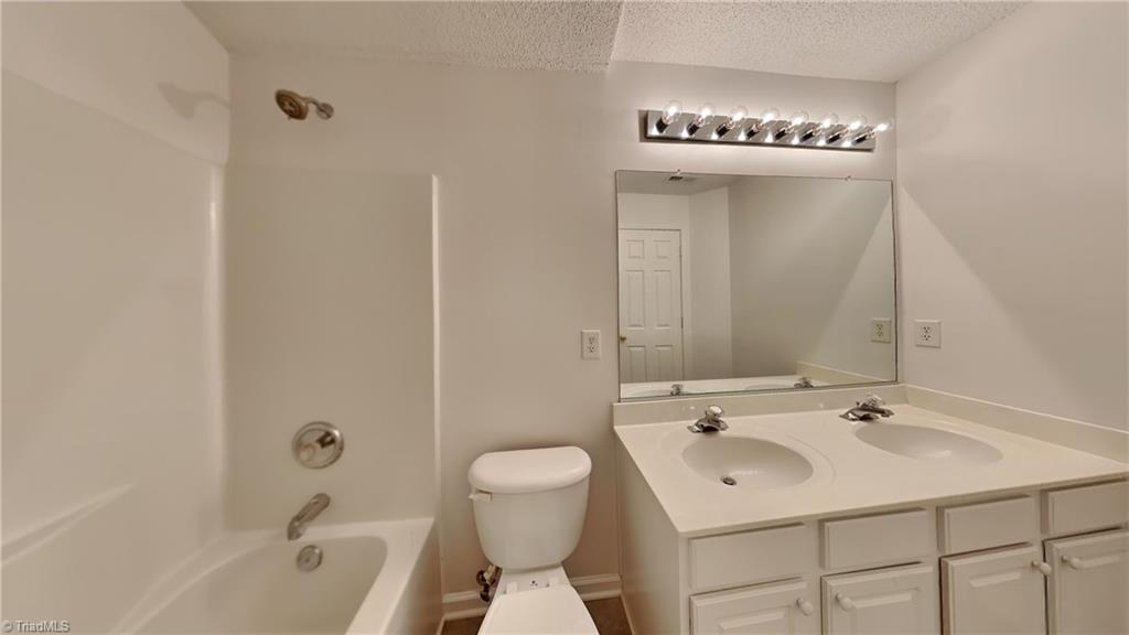 2287 Rothwood Acres Road Greensboro, NC 27406 - Photo 17 of 21 Gallery Image 17