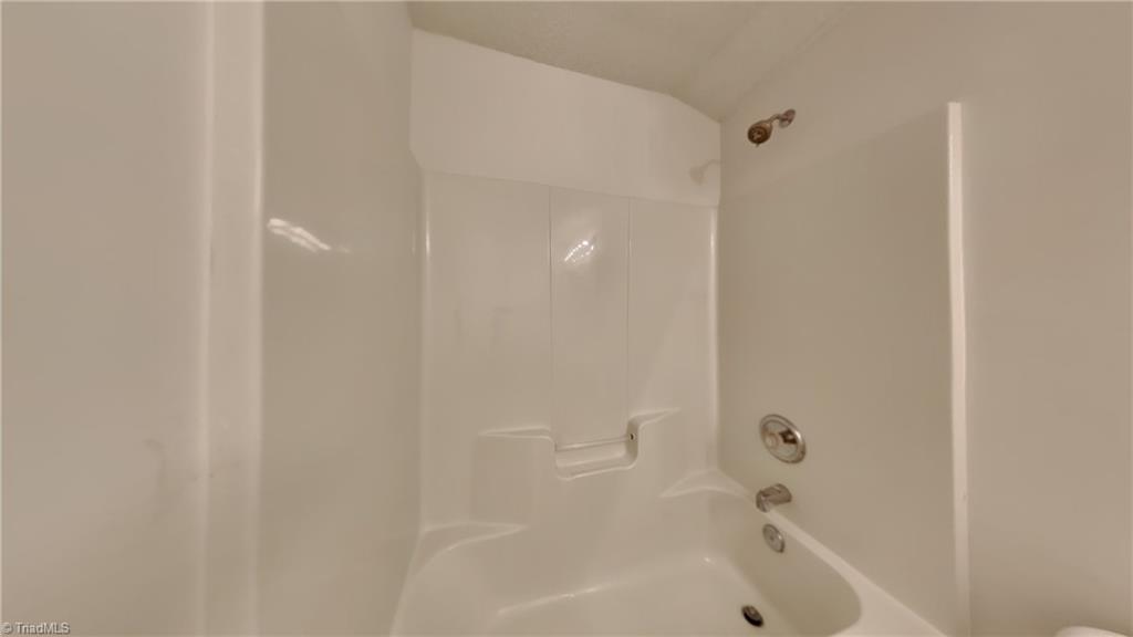 2287 Rothwood Acres Road Greensboro, NC 27406 - Photo 18 of 21 Gallery Image 18