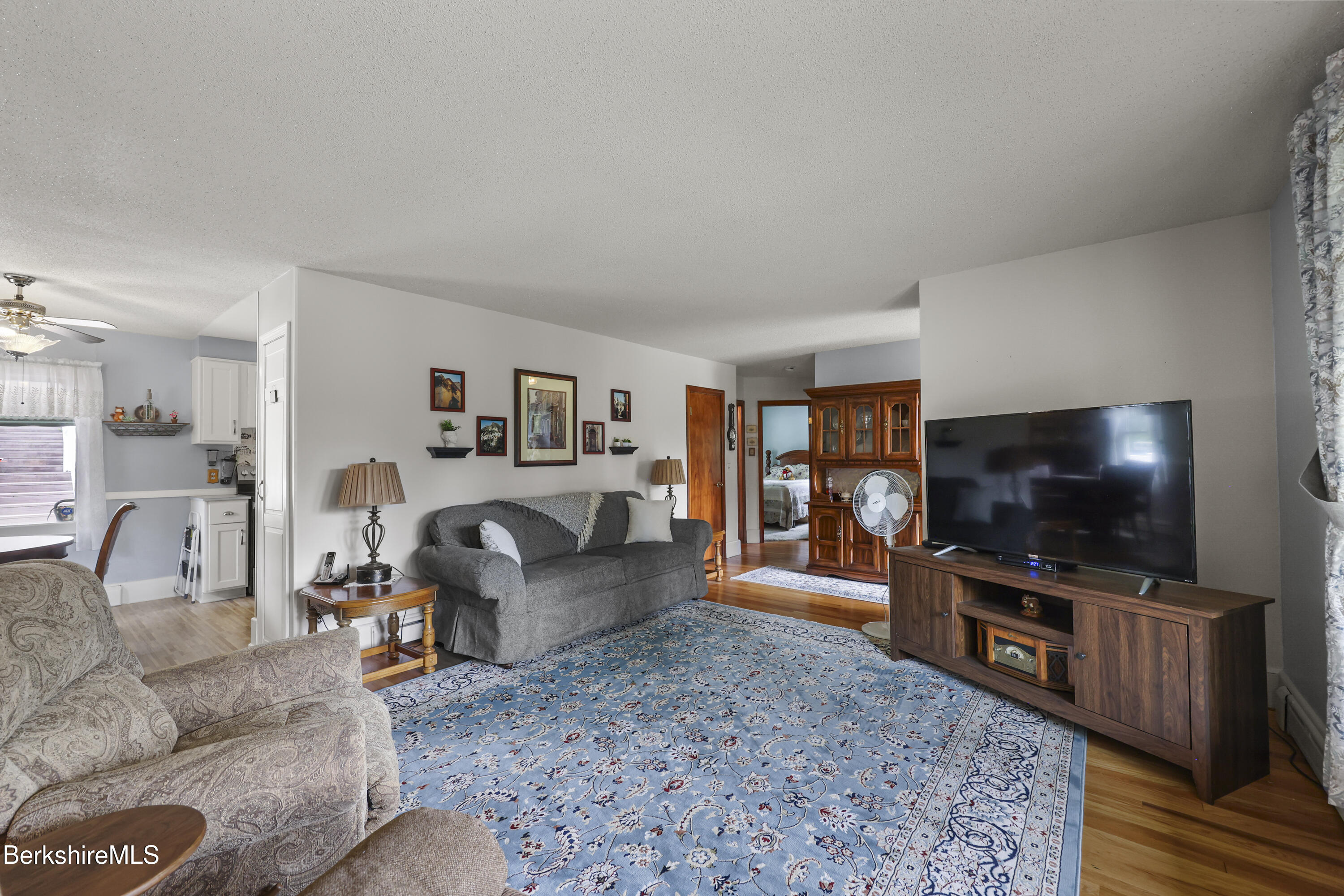 67 Partridge Road Pittsfield, MA 01201 - Photo 6 of 43 30 Living Room