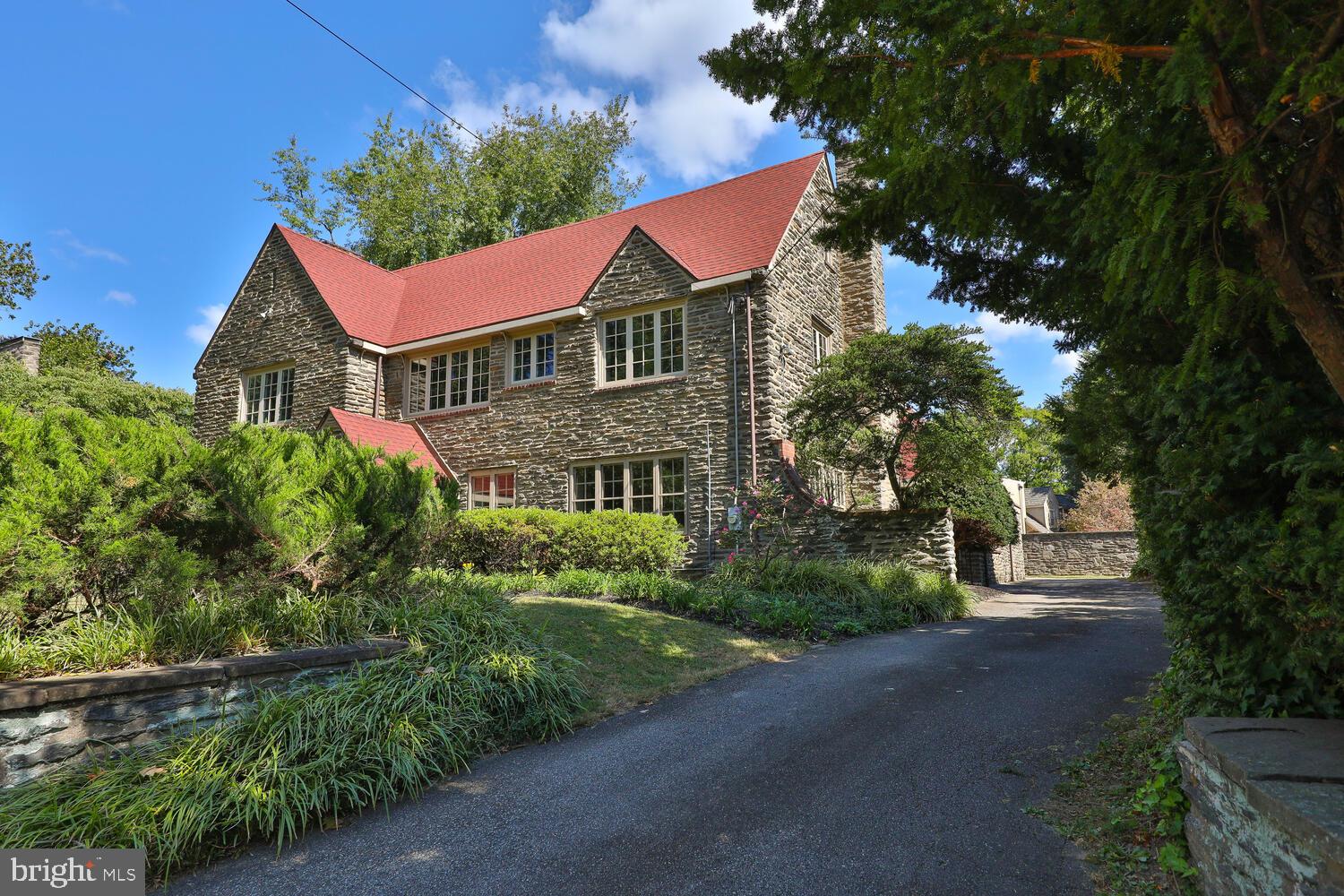 3803 The Oak Road Philadelphia, PA 19129 - Photo 2 of 81 Gallery Image 2