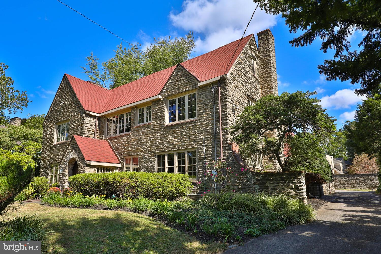 3803 The Oak Road Philadelphia, PA 19129 - Photo 4 of 81 Gallery Image 4