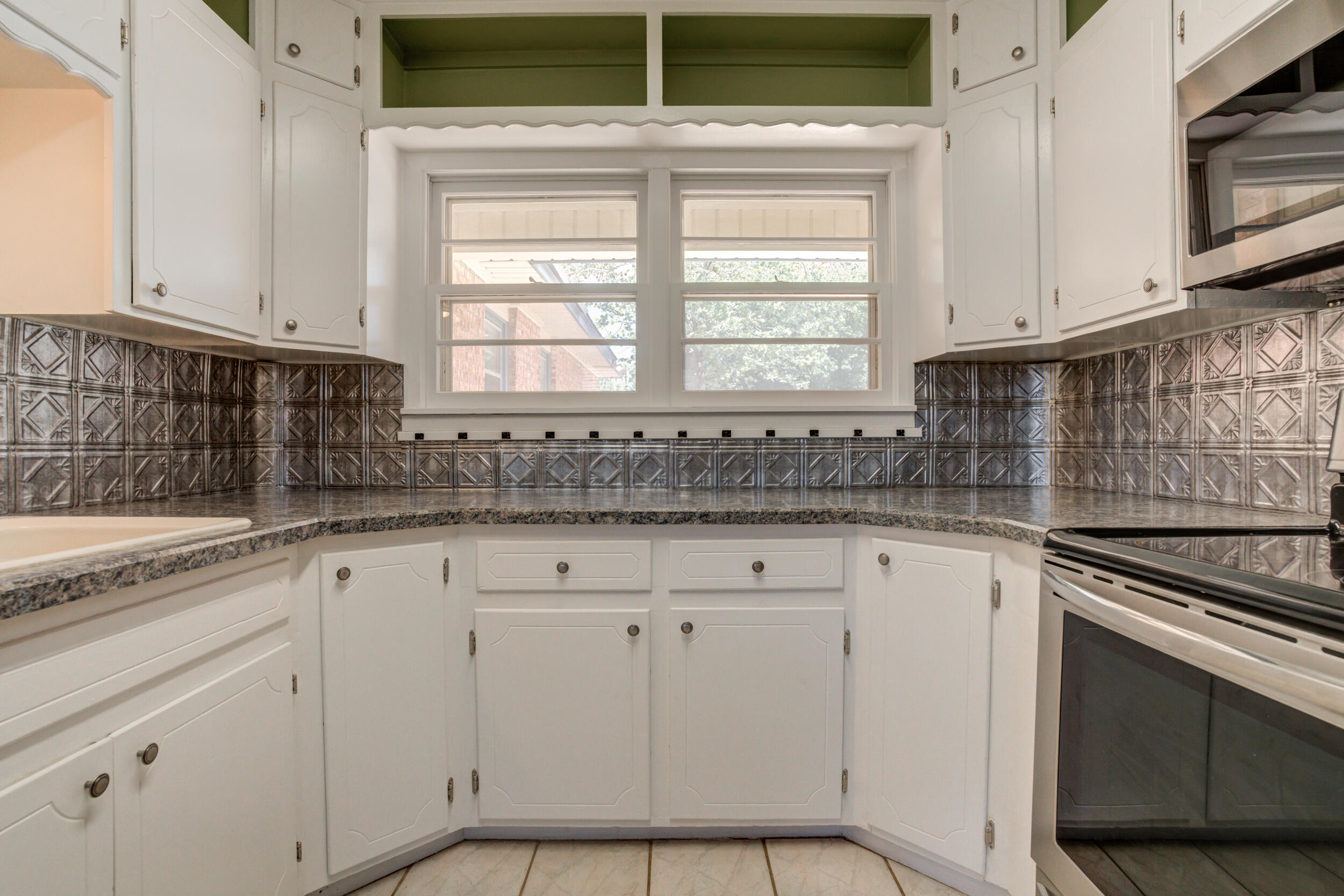 4202 52nd Street Lubbock, TX 79413 - Photo 8 of 23 Kitchen first closeup