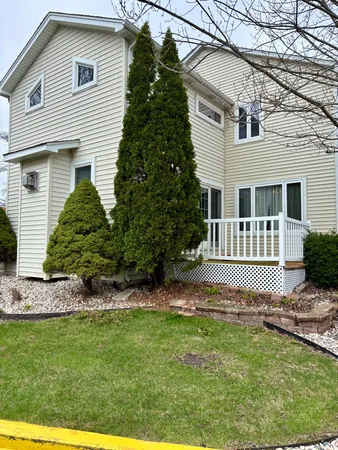 $69,500 | 267 Juniper Street, Park Forest, IL 60466